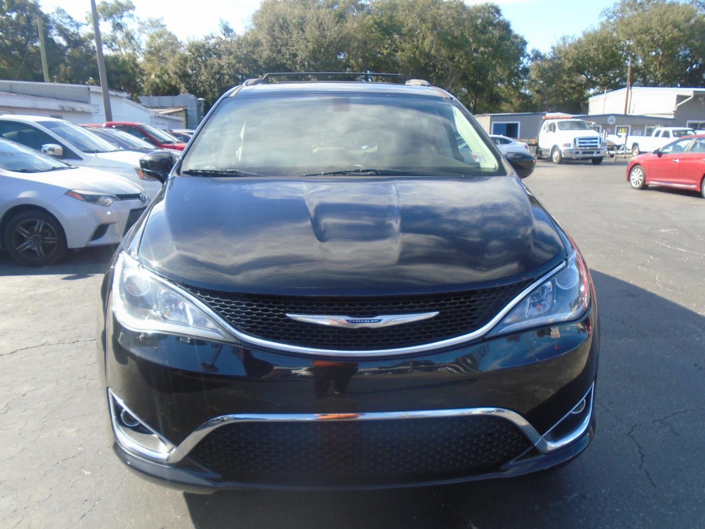 2017 Chrysler Pacifica Touring (2C4RC1BG5HR) with an 3.6L V6 DOHC 24V engine, 6A transmission, located at 6112 N Florida Avenue, Tampa, FL, 33604, (888) 521-5131, 27.954929, -82.459534 - Photo#1